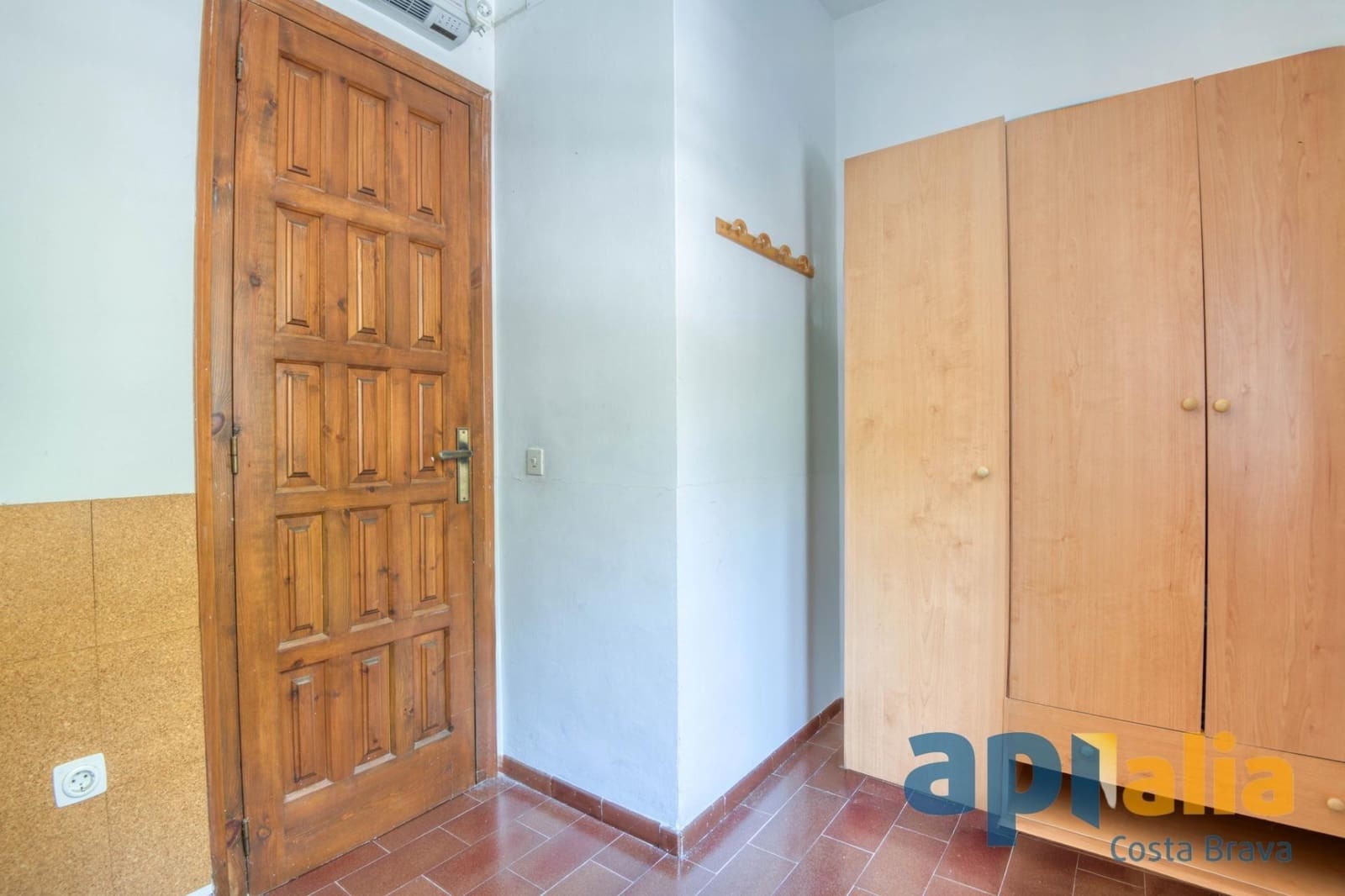5 soveværelse Villa til salg i Santa Cristina d'Aro med swimmingpool garage - € 360.000 (Ref: 9915858)