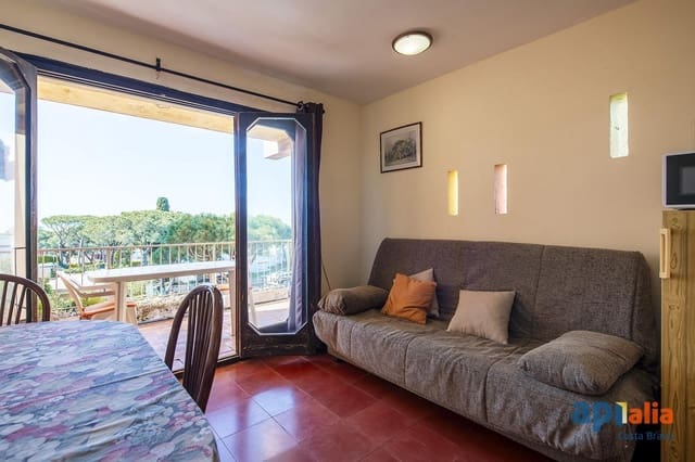 2 chambre Appartement à vendre à Platja d'Aro, Castell-Platja d'Aro avec piscine - 180 000 € (Ref: 9922333)