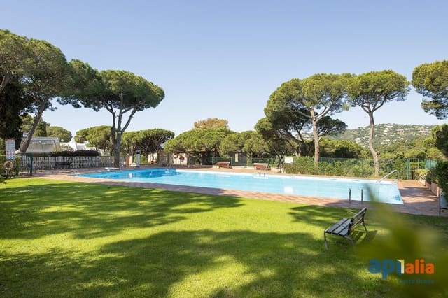 2 chambre Appartement à vendre à Platja d'Aro, Castell-Platja d'Aro avec piscine - 180 000 € (Ref: 9922333)