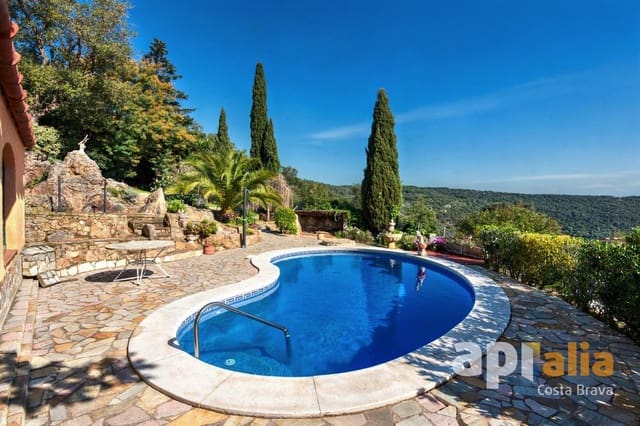 5 bedroom Villa for sale in Calonge i Sant Antoni with pool garage - € 840,000 (Ref: 9934232)