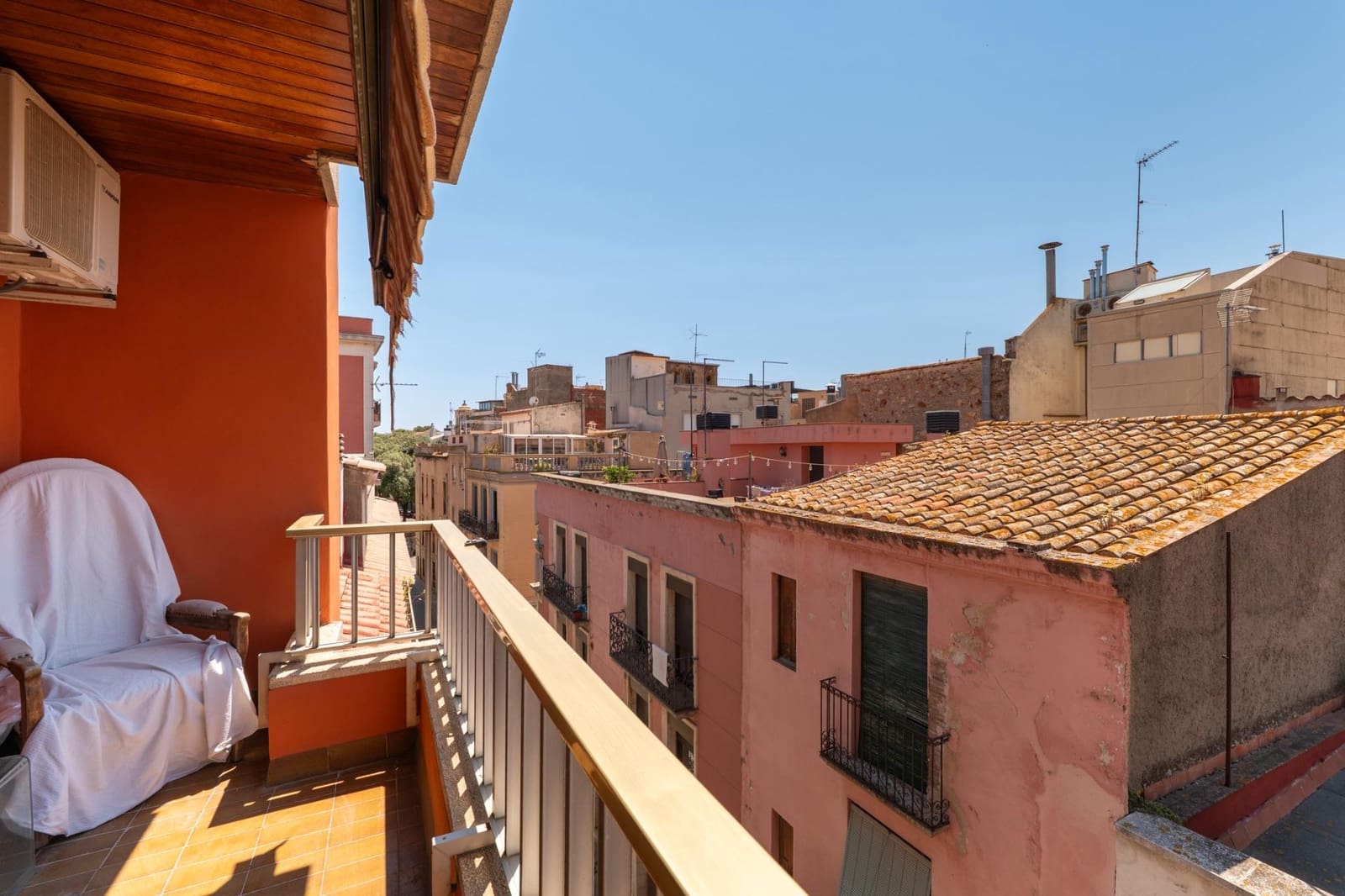 3 bedroom Flat for sale in Sant Feliu de Guixols - € 335,000 (Ref: 9949827)