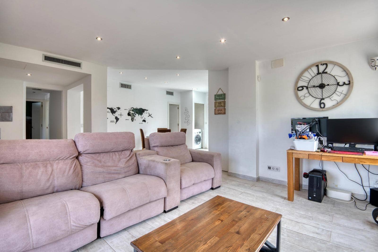 3 slaapkamer Villa te koop in Llagostera met garage - € 350.000 (Ref: 9955140)