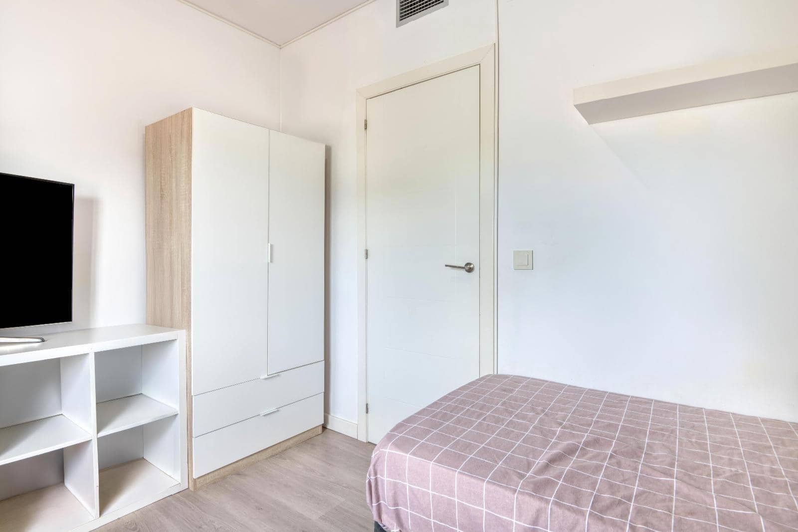 3 slaapkamer Villa te koop in Llagostera met garage - € 350.000 (Ref: 9955140)