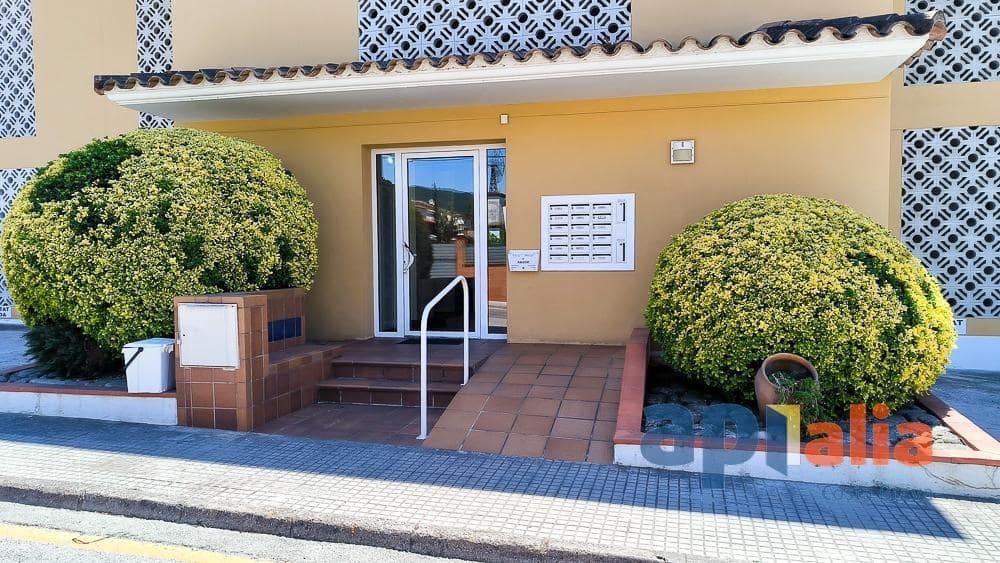 2 bedroom Apartment for sale in Calonge i Sant Antoni with pool - € 240,000 (Ref: 9955141)