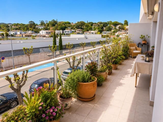 4 soveværelse Lejlighed til salg i Calonge i Sant Antoni med swimmingpool - € 375.000 (Ref: 9970623)
