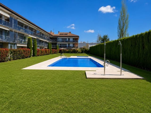 4 soveværelse Lejlighed til salg i Calonge i Sant Antoni med swimmingpool - € 375.000 (Ref: 9970623)