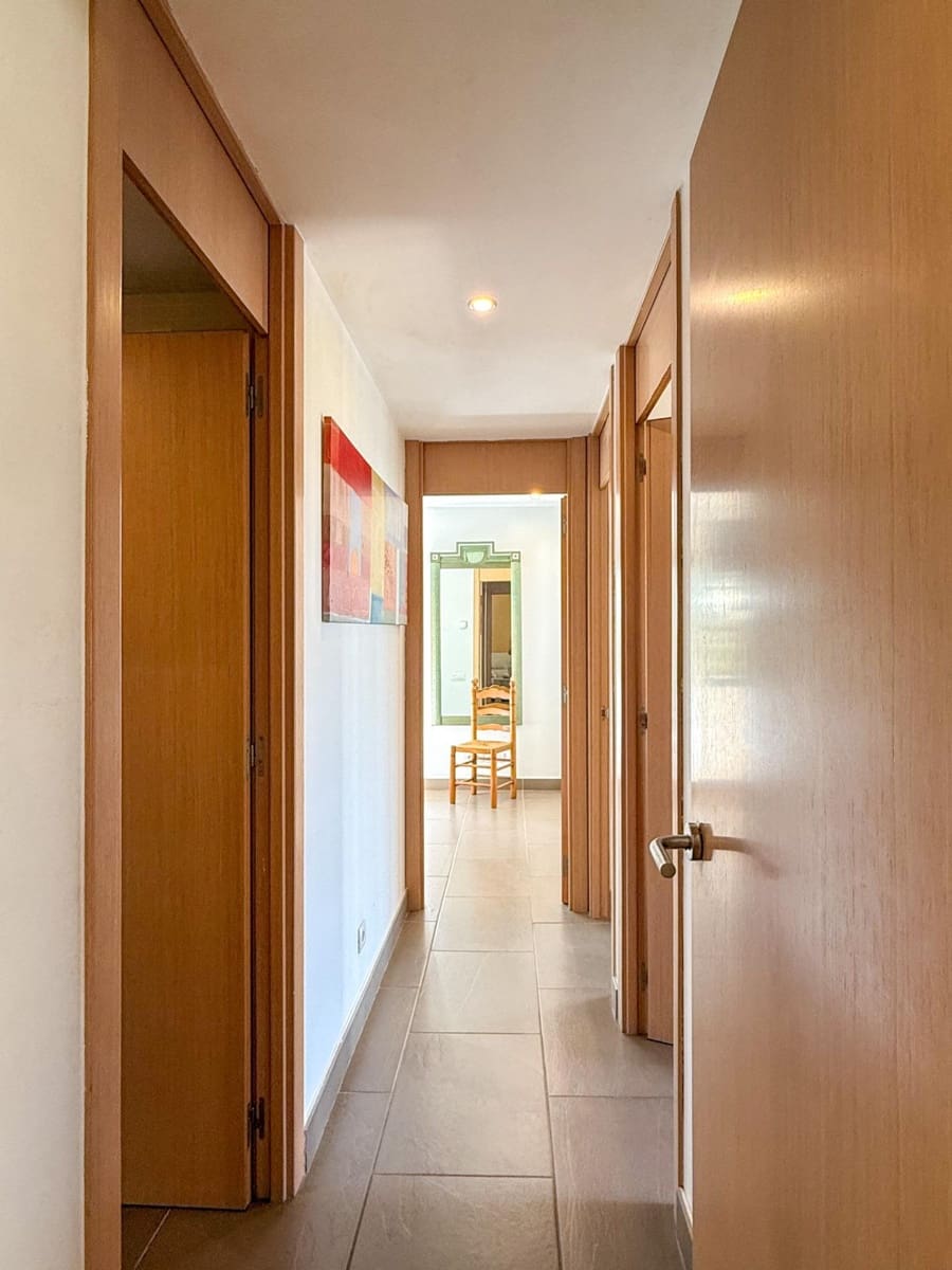 4 bedroom Apartment for sale in Calonge i Sant Antoni with pool - € 367,000 (Ref: 9970623)
