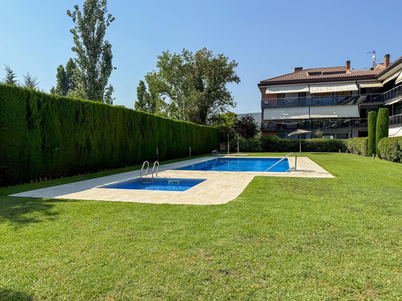 4 bedroom Apartment for sale in Calonge i Sant Antoni with pool - € 367,000 (Ref: 9970623)
