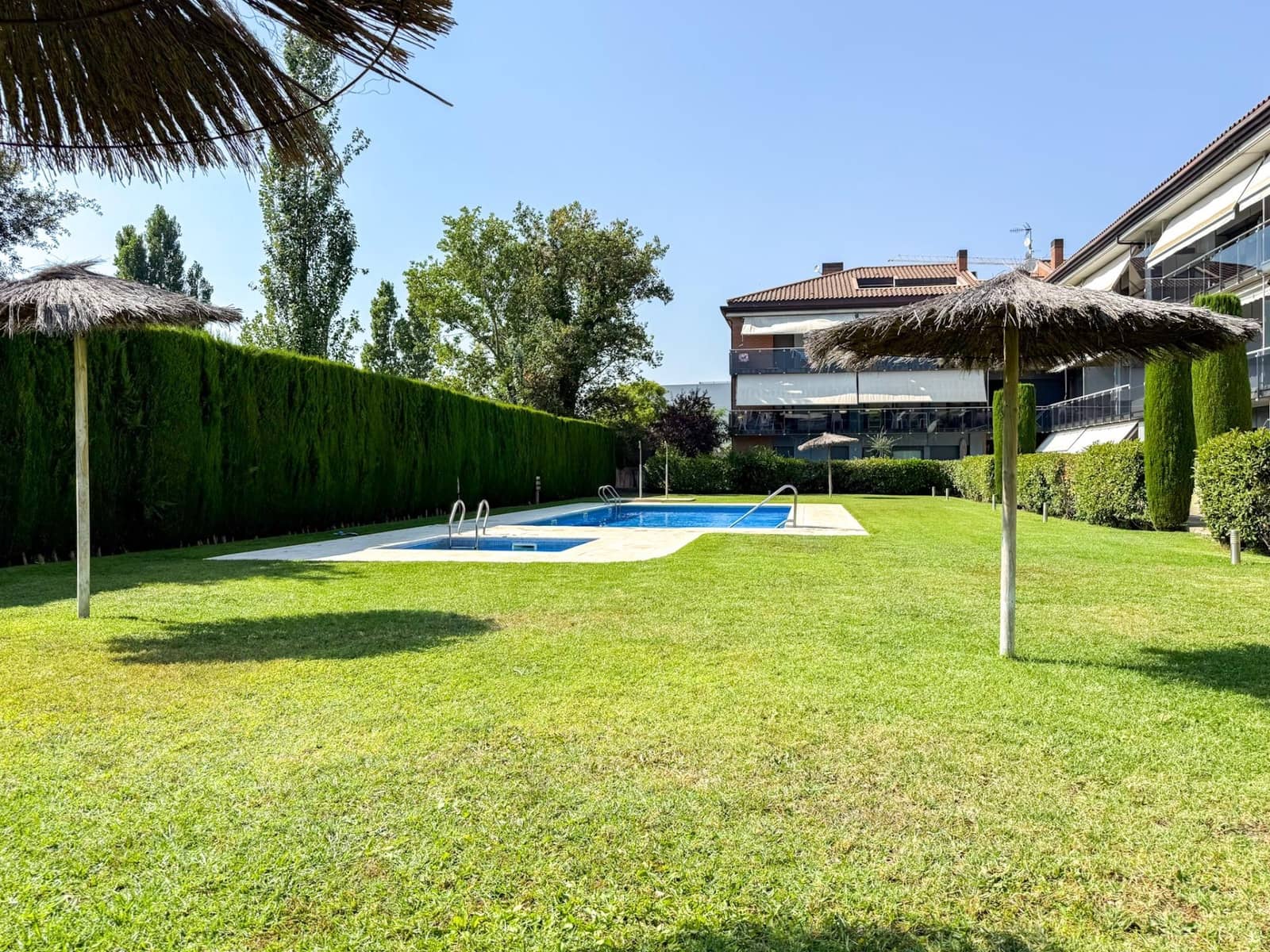 4 bedroom Apartment for sale in Calonge i Sant Antoni with pool - € 367,000 (Ref: 9970623)