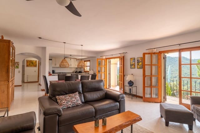 3 slaapkamer Villa te koop in Calonge i Sant Antoni met zwembad garage - € 685.000 (Ref: 9973344)