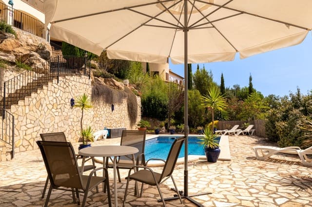 3 slaapkamer Villa te koop in Calonge i Sant Antoni met zwembad garage - € 685.000 (Ref: 9973344)
