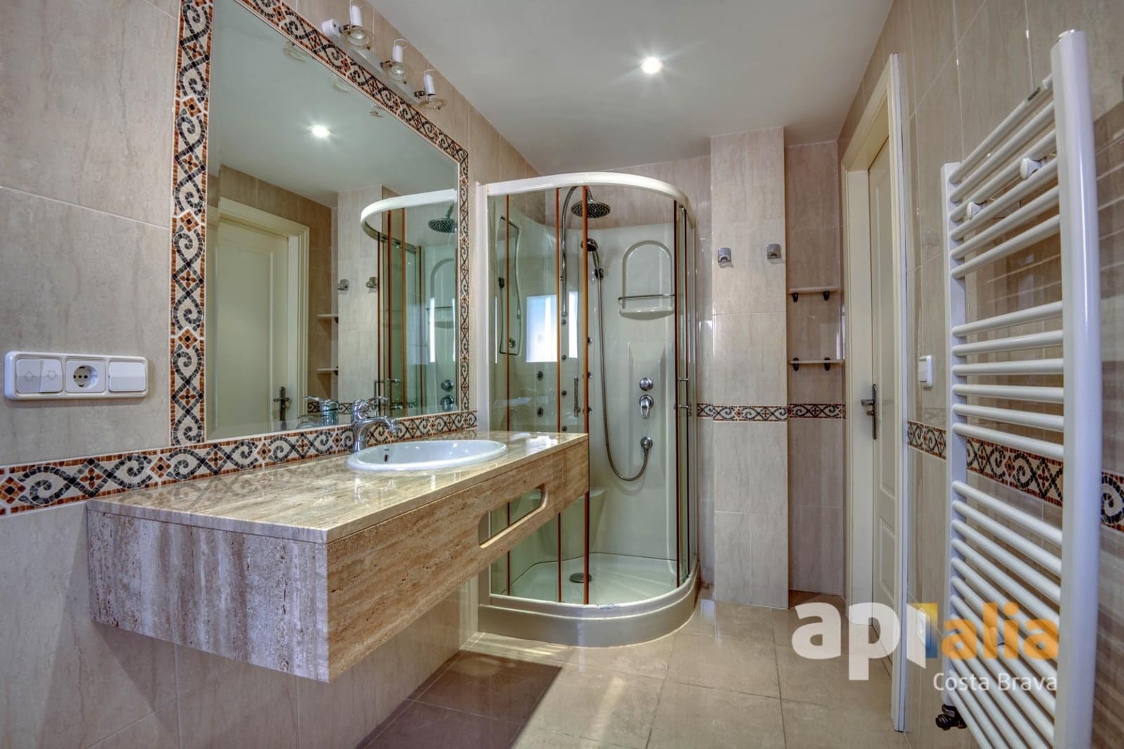 Chalet de 5 habitaciones en Calonge i Sant Antoni en venta con piscina garaje - 930.000 € (Ref: 9983042)