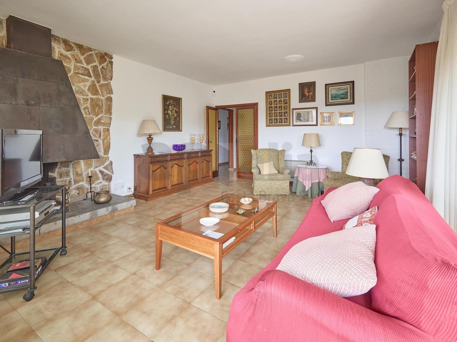 6 Zimmer Villa zu verkaufen in Lloret de Mar mit Garage - 370.000 € (Ref: 9986905)