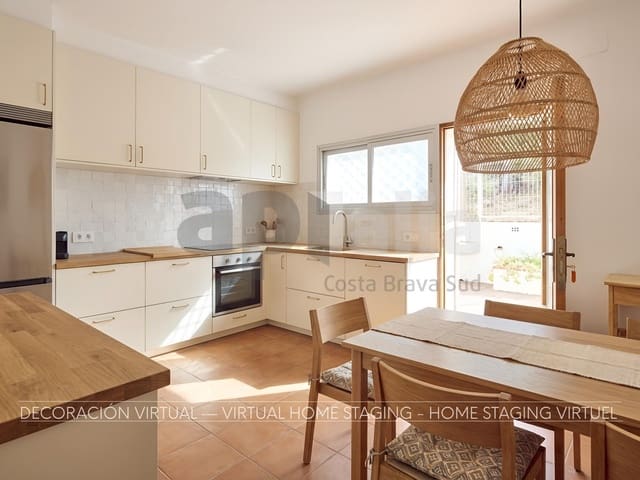 6 slaapkamer Villa te koop in Lloret de Mar met garage - € 370.000 (Ref: 9986905)
