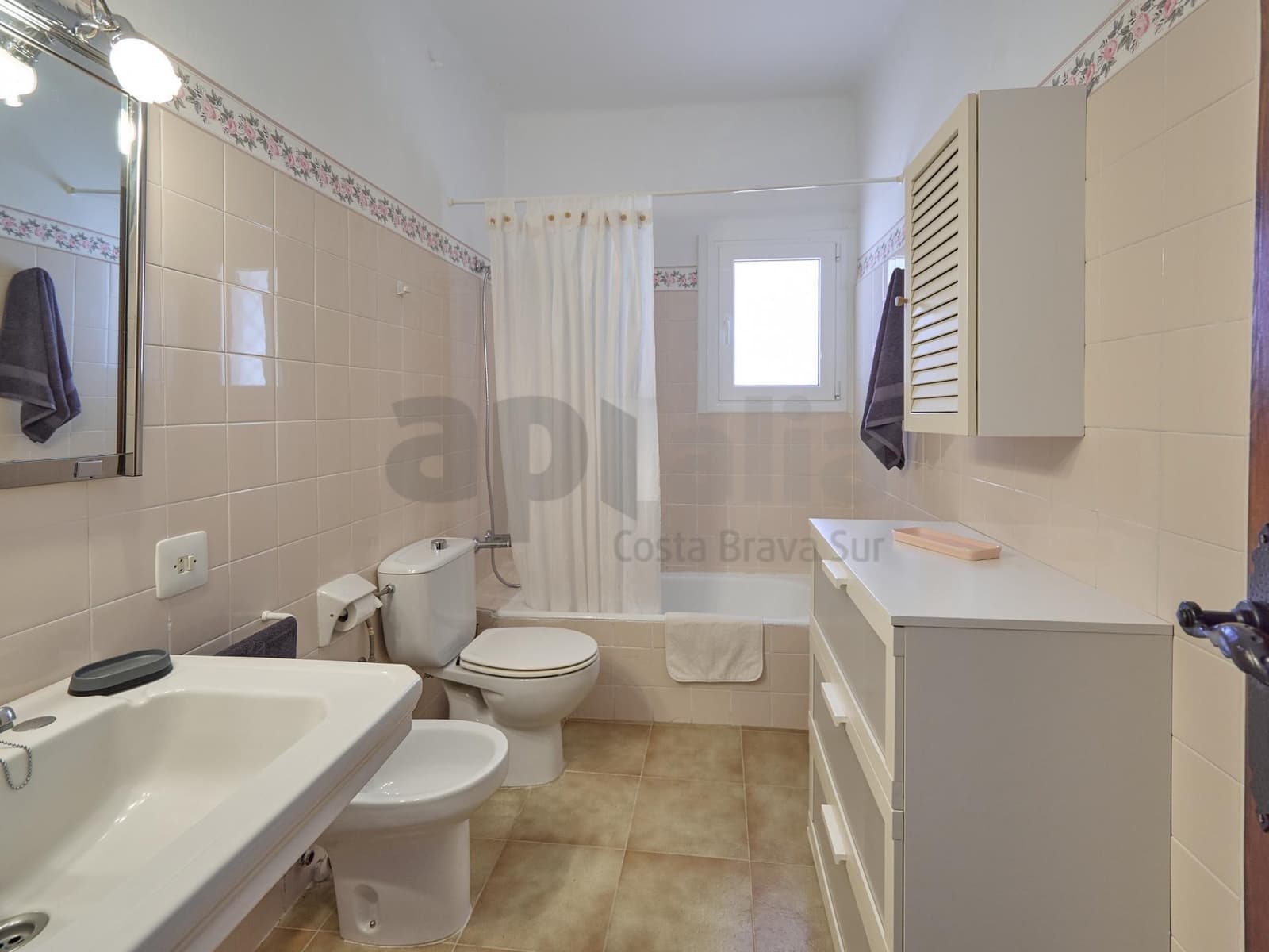 6 Zimmer Villa zu verkaufen in Lloret de Mar mit Garage - 370.000 € (Ref: 9986905)