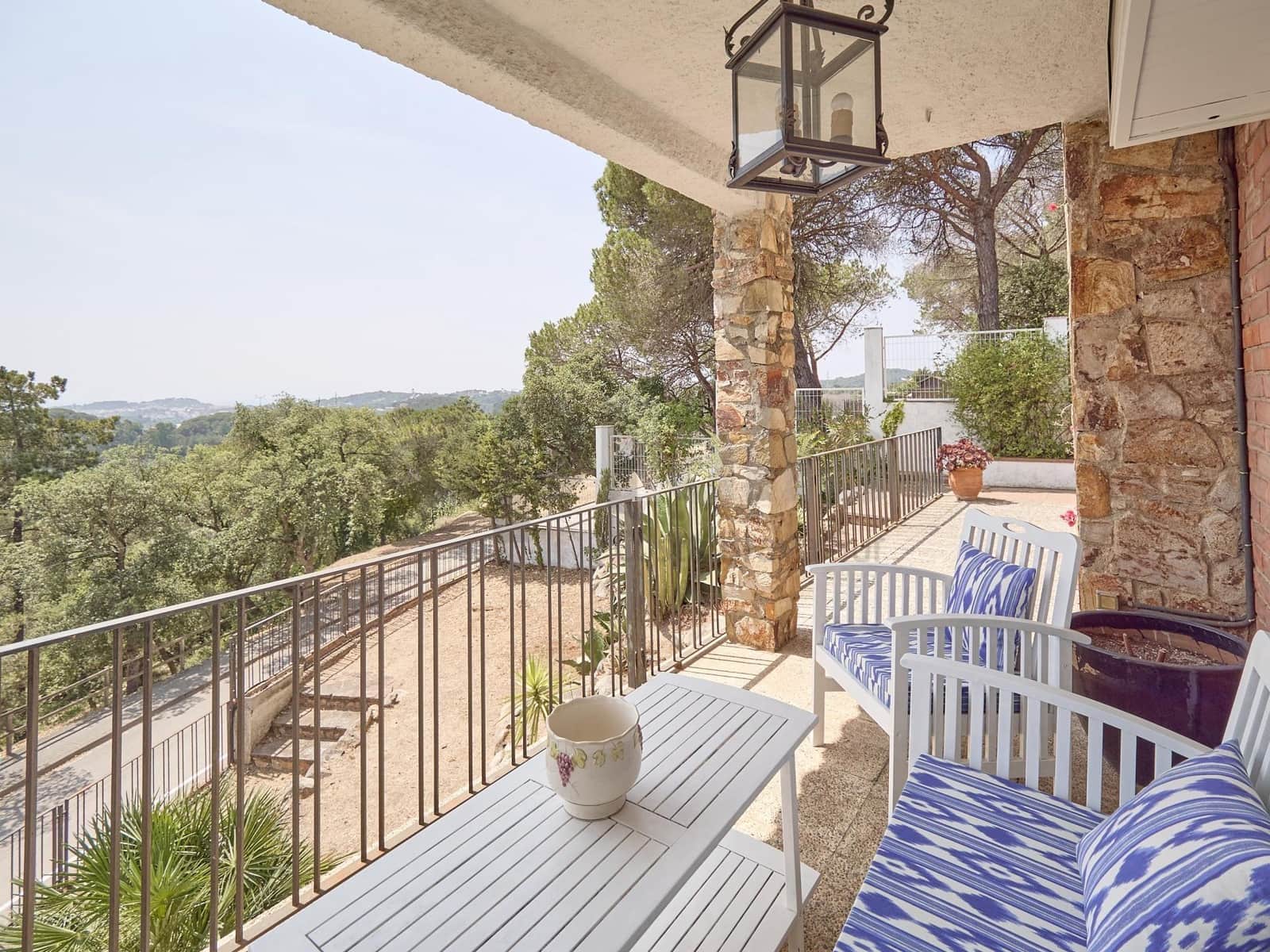 6 Zimmer Villa zu verkaufen in Lloret de Mar mit Garage - 370.000 € (Ref: 9986905)