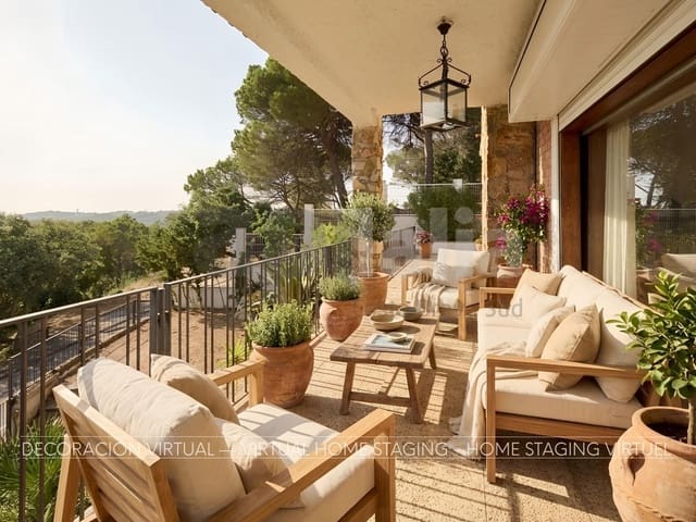 6 slaapkamer Villa te koop in Lloret de Mar met garage - € 370.000 (Ref: 9986905)