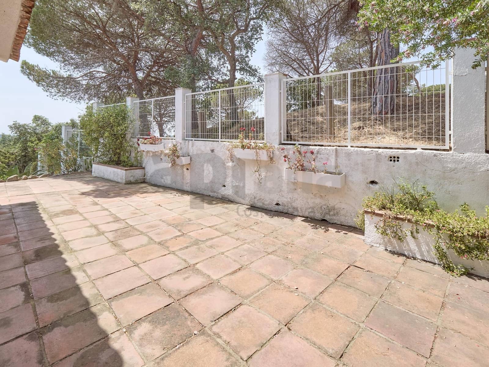 6 Zimmer Villa zu verkaufen in Lloret de Mar mit Garage - 370.000 € (Ref: 9986905)