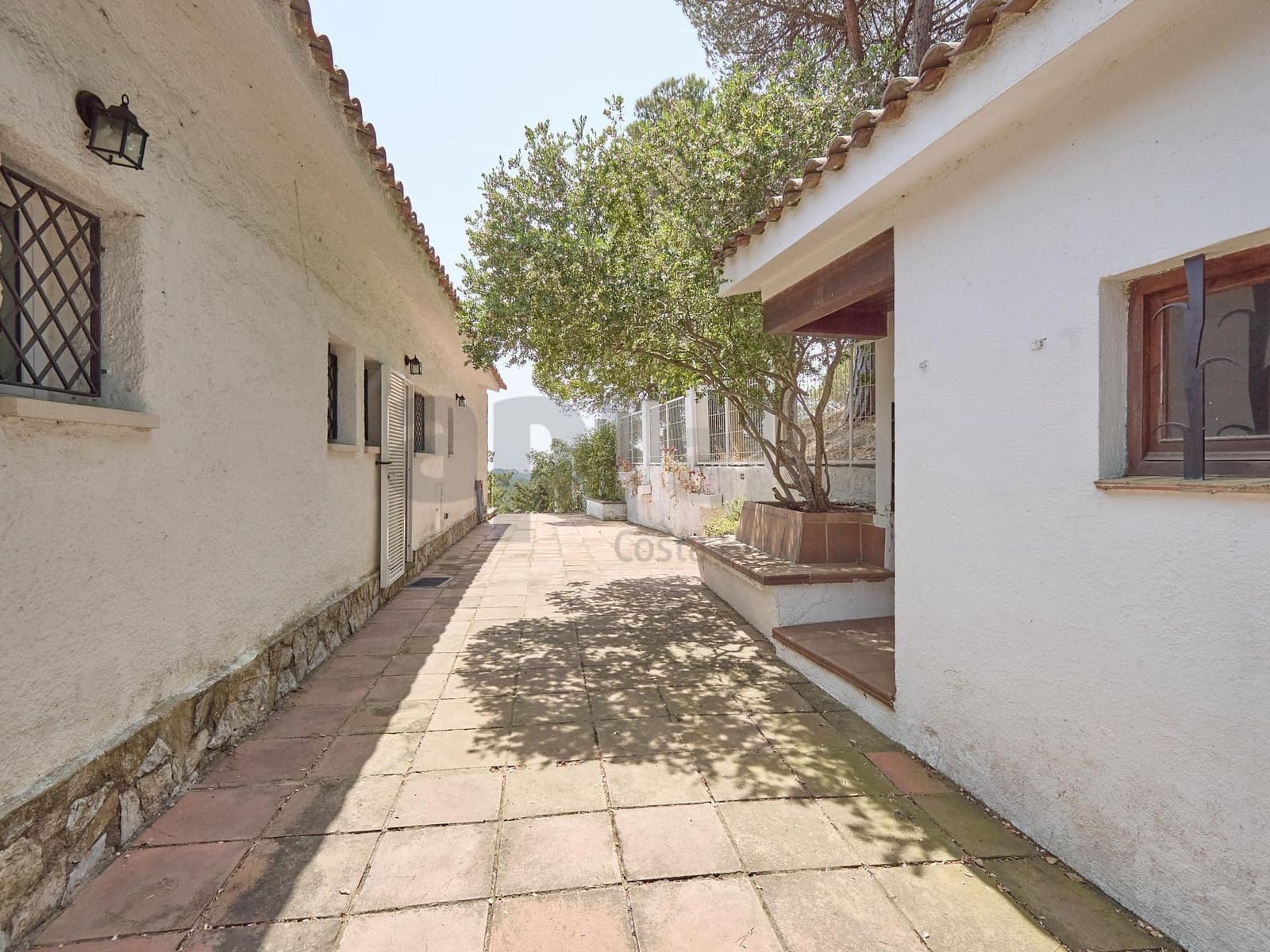 6 Zimmer Villa zu verkaufen in Lloret de Mar mit Garage - 370.000 € (Ref: 9986905)