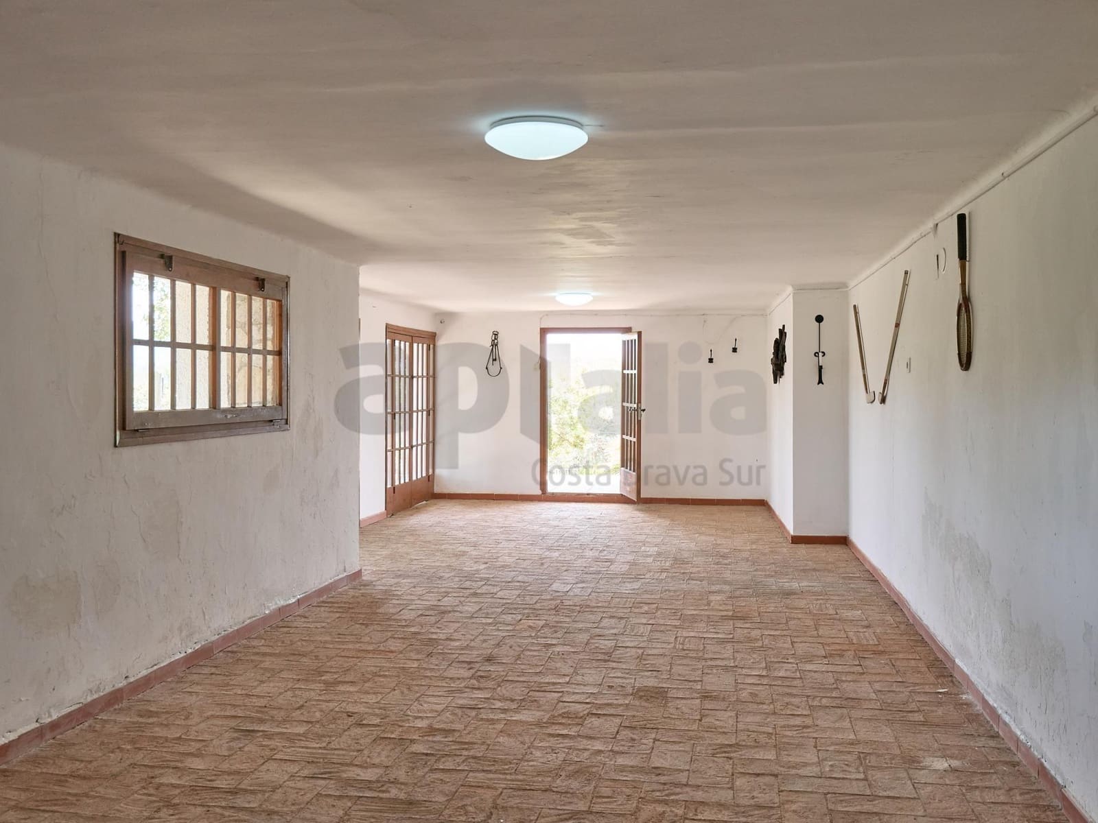 6 Zimmer Villa zu verkaufen in Lloret de Mar mit Garage - 370.000 € (Ref: 9986905)