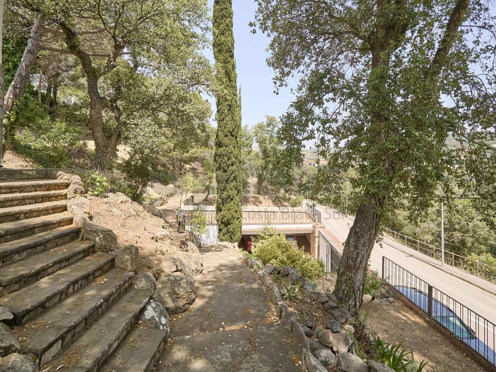 6 Zimmer Villa zu verkaufen in Lloret de Mar mit Garage - 370.000 € (Ref: 9986905)