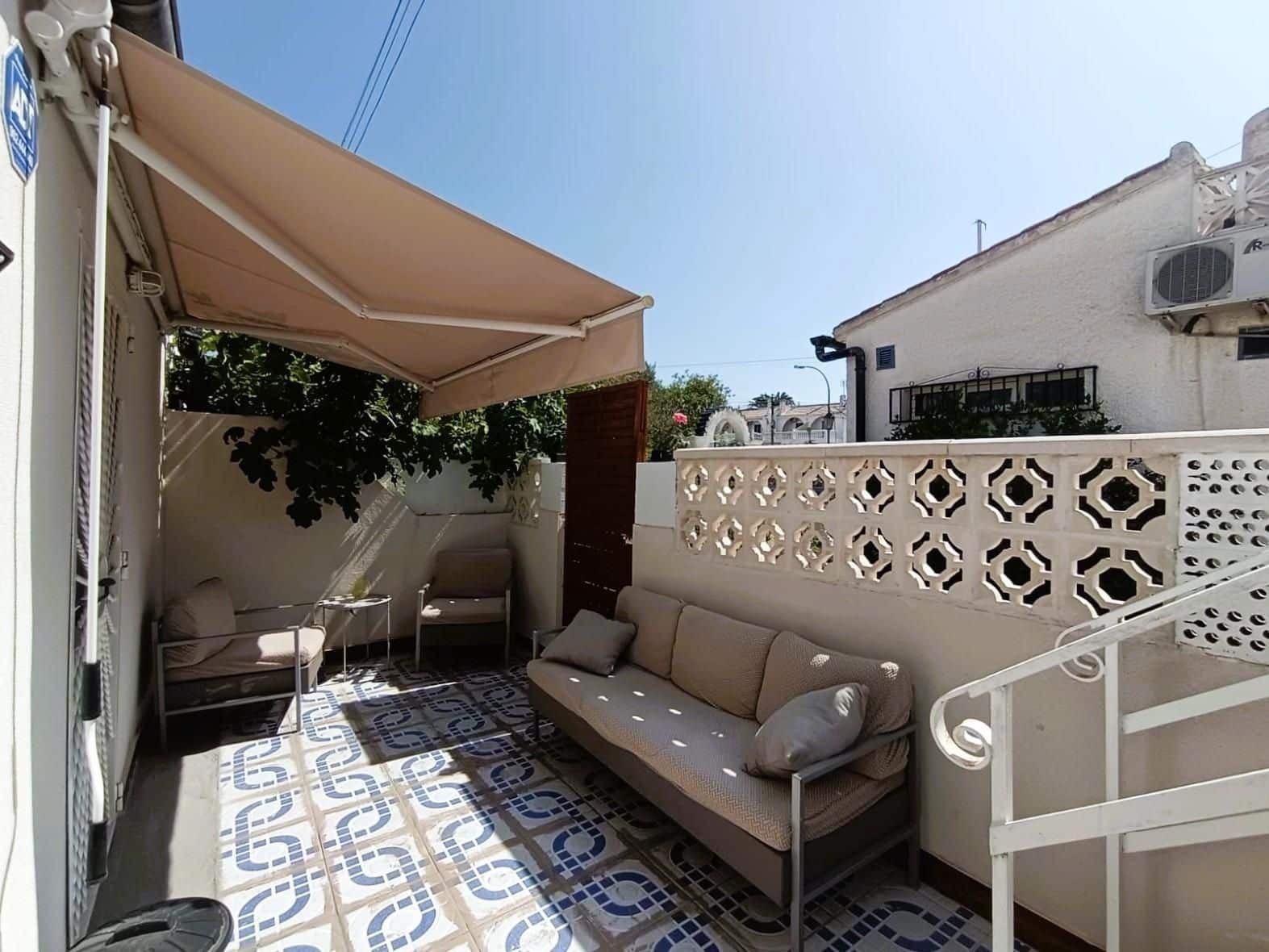 1 sovrum Bungalow till salu i Torrevieja - 119 900 € (Ref: 10000481)