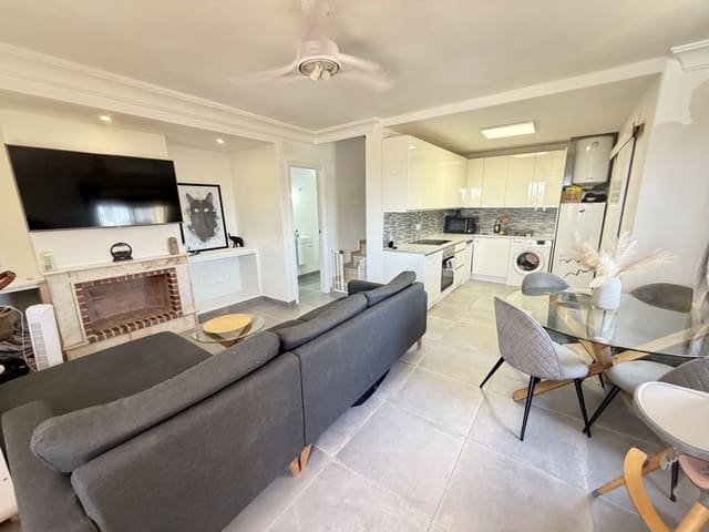 Chalet de 3 habitaciones en Los Dolses, Orihuela en venta con piscina - 222.000 € (Ref: 10000482)