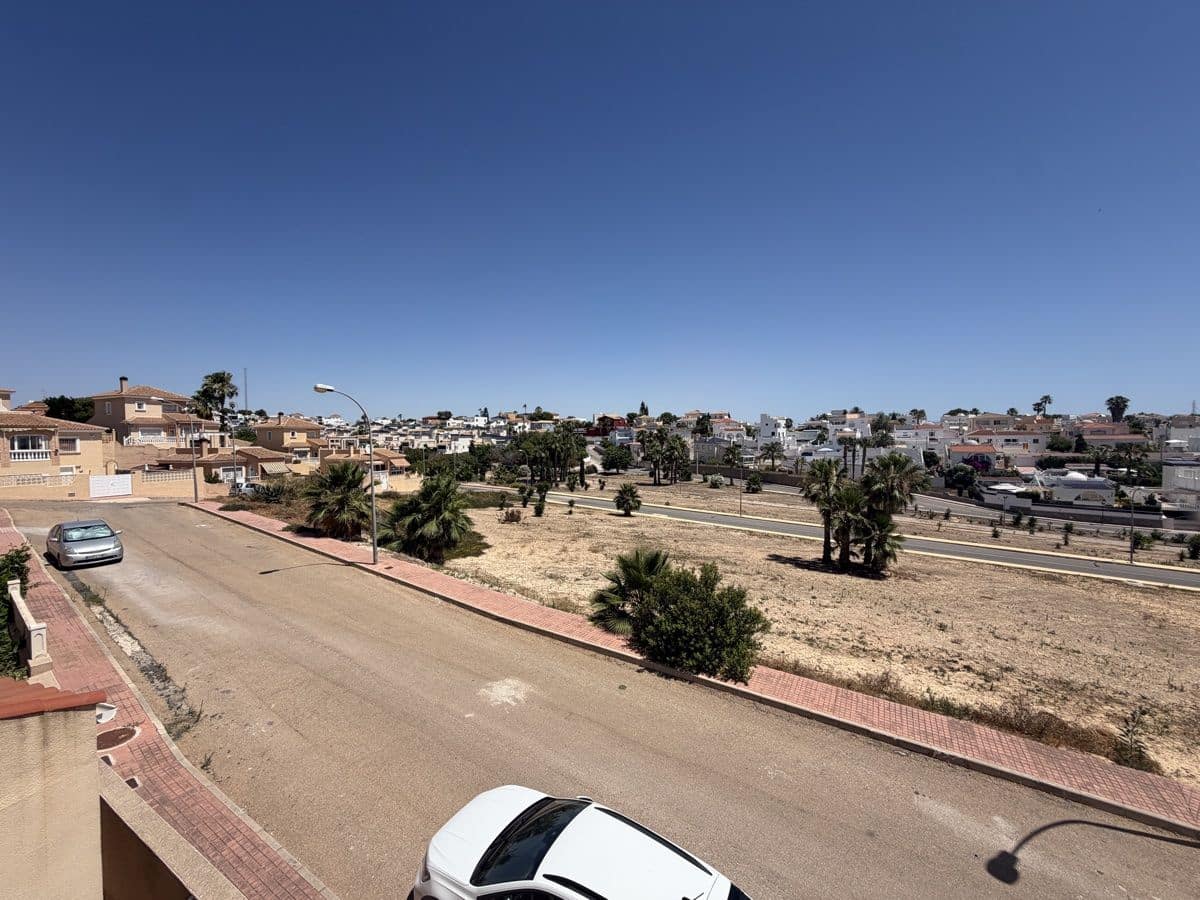 Chalet de 3 habitaciones en Los Dolses en venta con piscina - 222.000 € (Ref: 10000482)