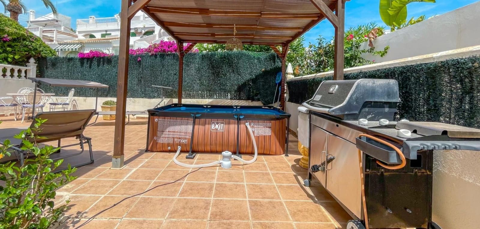 4 soverom Rekkehus til salgs i Orihuela Costa med svømmebasseng garasje - € 295 000 (Ref: 10004132)