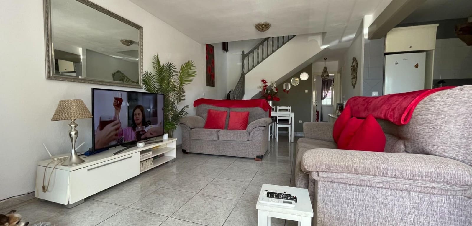 4 soverom Rekkehus til salgs i Orihuela Costa med svømmebasseng garasje - € 295 000 (Ref: 10004132)