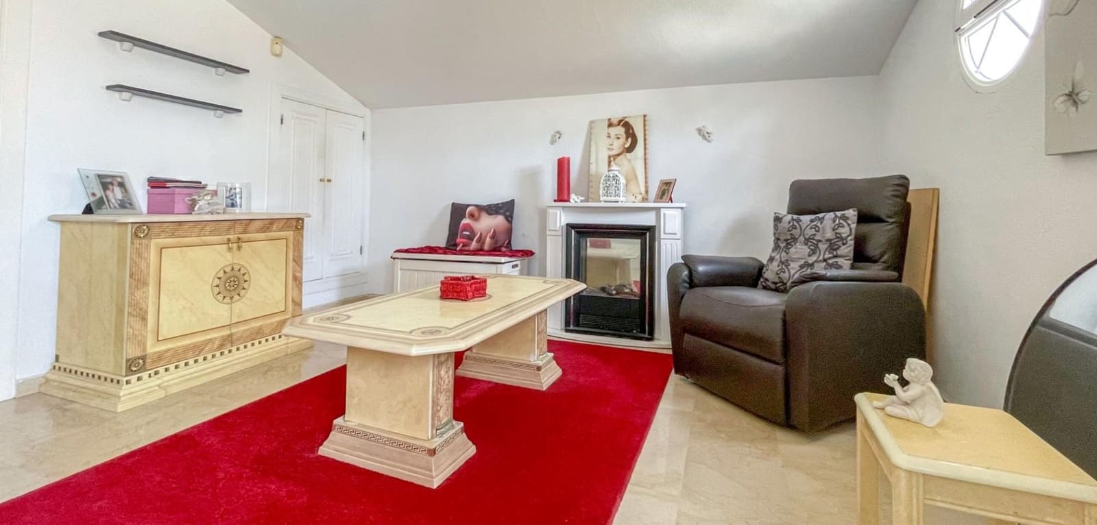 4 soverom Rekkehus til salgs i Orihuela Costa med svømmebasseng garasje - € 295 000 (Ref: 10004132)