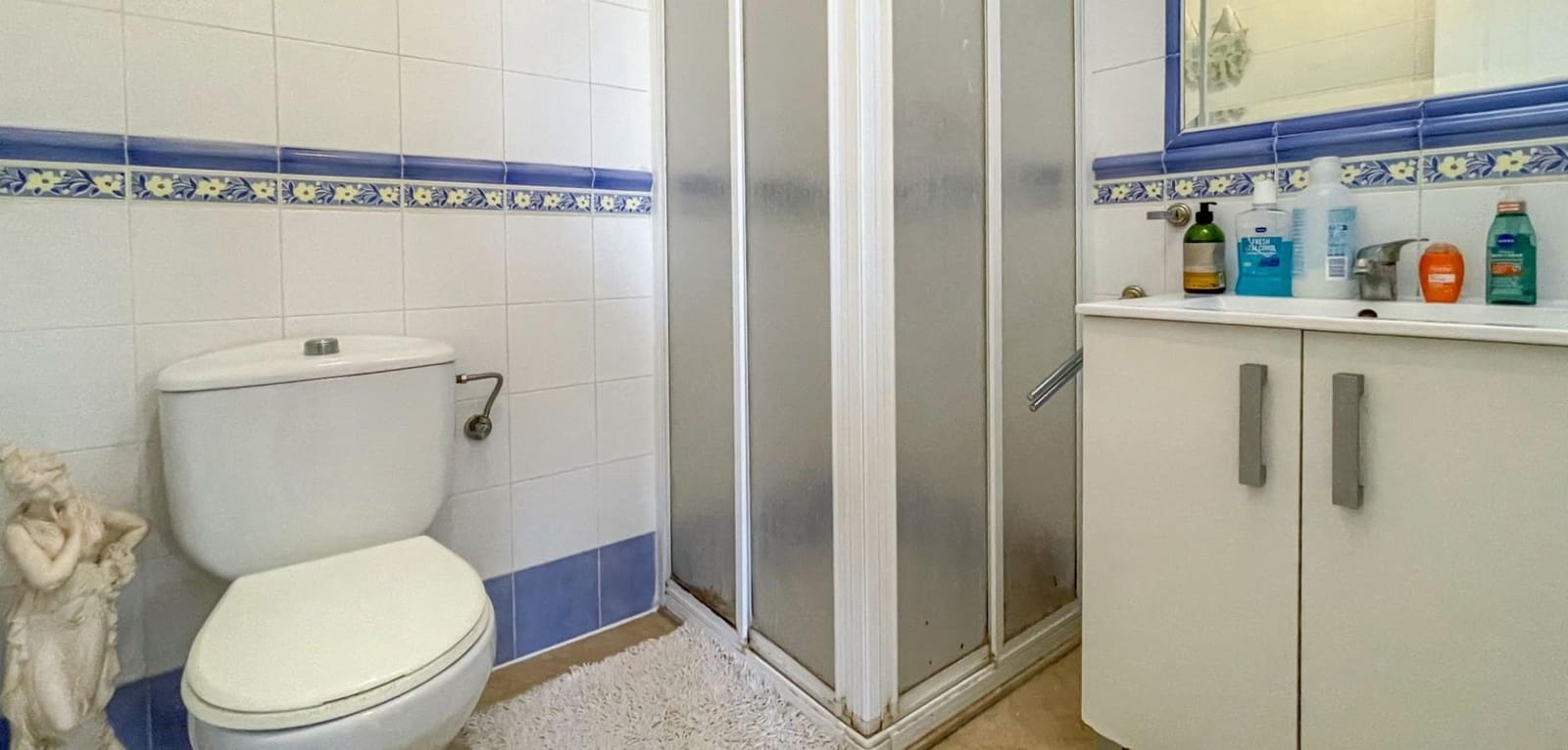 4 soverom Rekkehus til salgs i Orihuela Costa med svømmebasseng garasje - € 295 000 (Ref: 10004132)