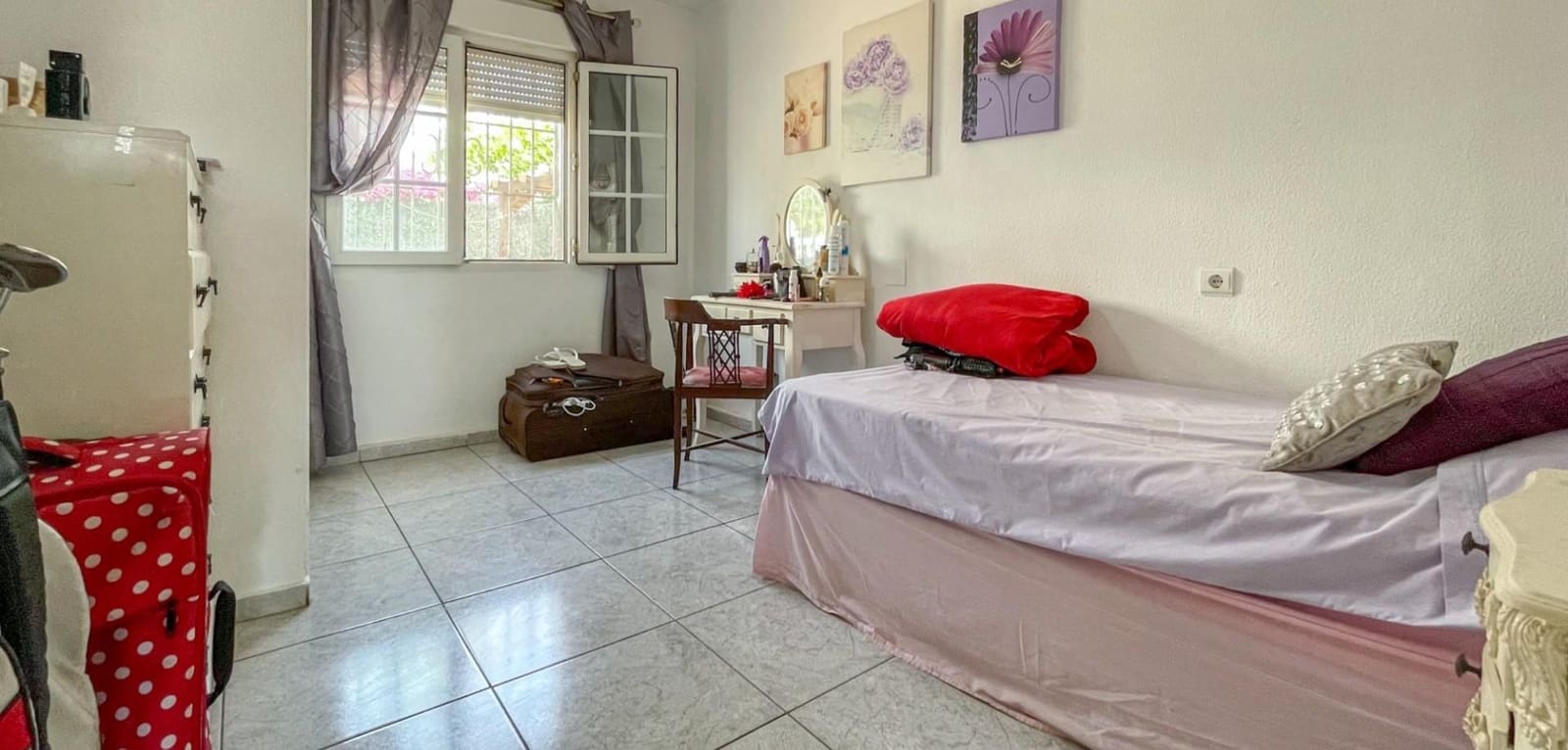 4 soverom Rekkehus til salgs i Orihuela Costa med svømmebasseng garasje - € 295 000 (Ref: 10004132)