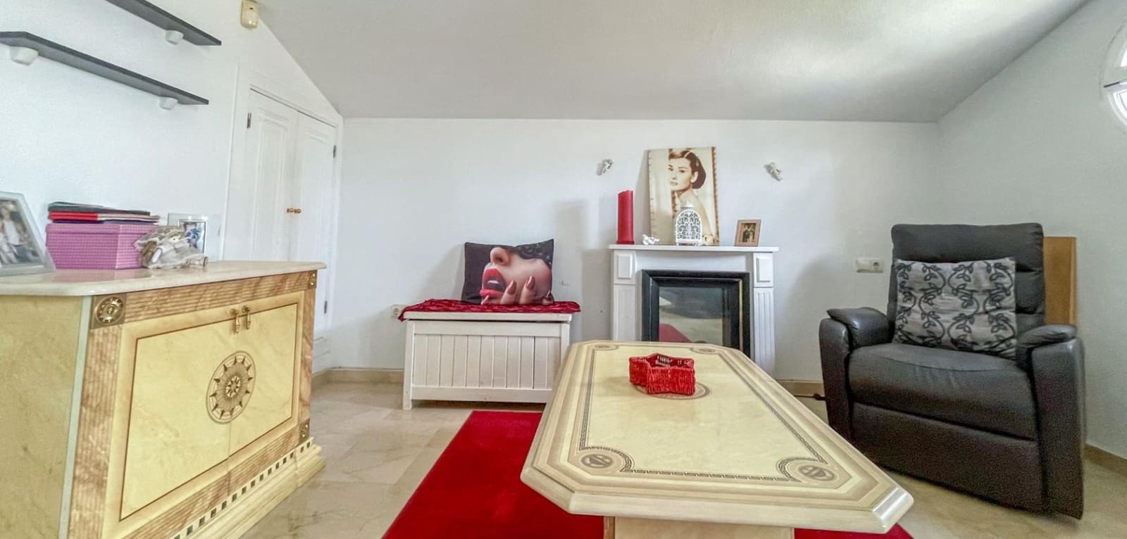 4 soverom Rekkehus til salgs i Orihuela Costa med svømmebasseng garasje - € 295 000 (Ref: 10004132)