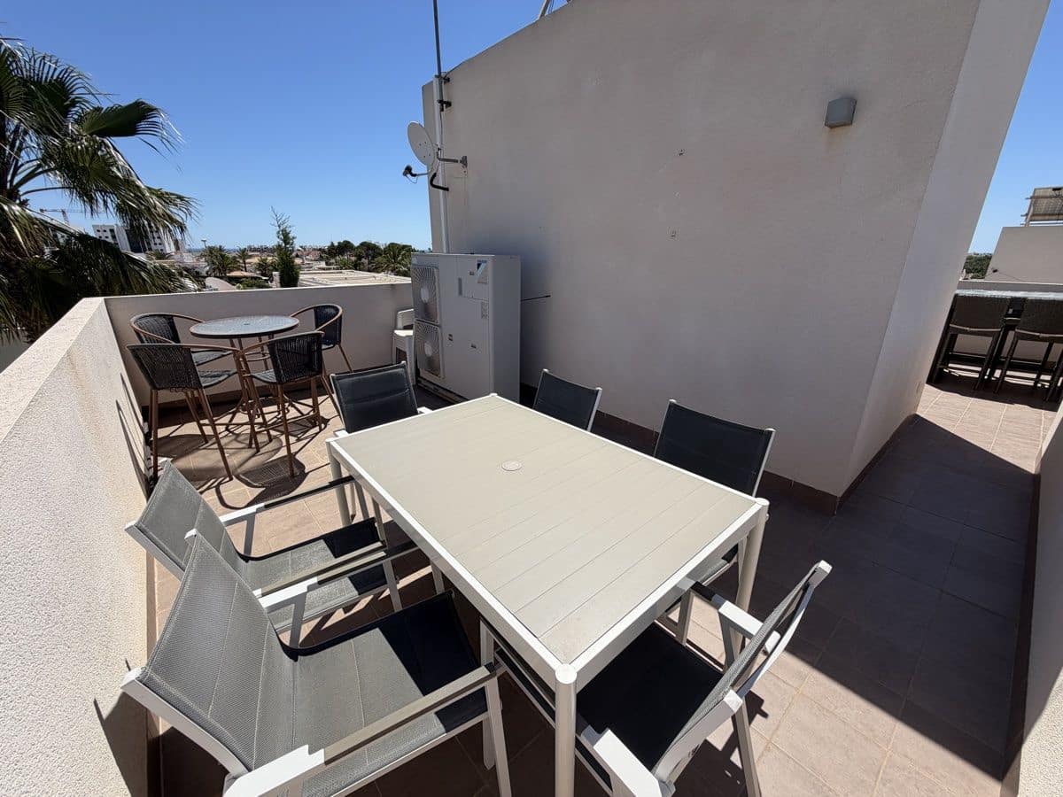 4 soverom Villa til salgs i Pilar de la Horadada med svømmebasseng - € 650 000 (Ref: 10011624)
