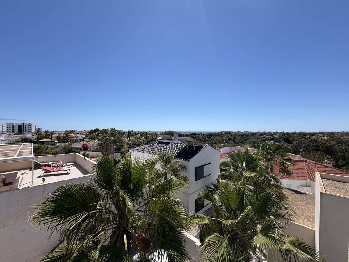 4 soverom Villa til salgs i Pilar de la Horadada med svømmebasseng - € 650 000 (Ref: 10011624)