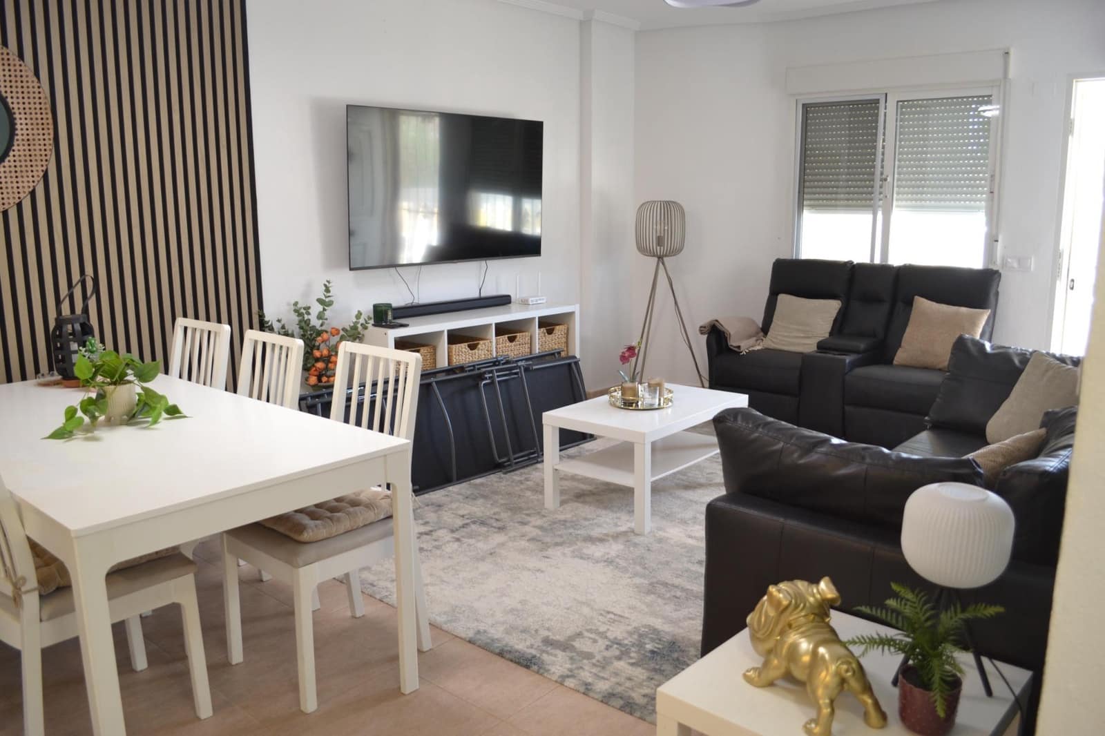 2 soverom Leilighet til salgs i Filipinas med svømmebasseng - € 199 000 (Ref: 10072635)