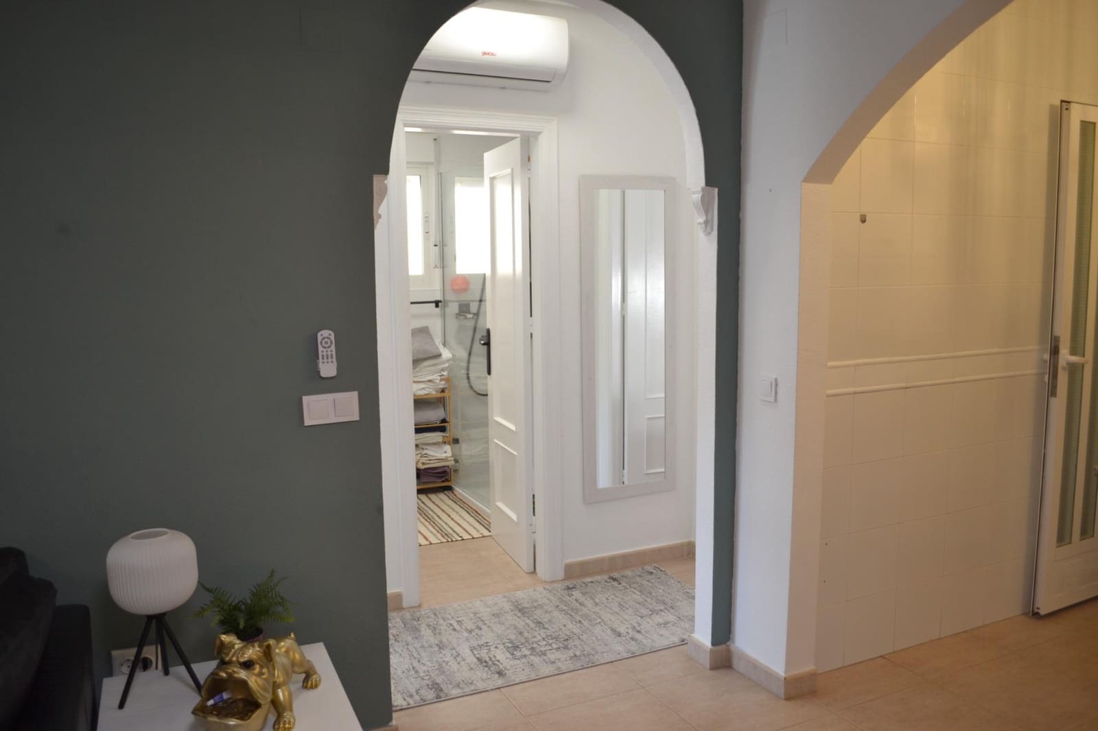 2 soverom Leilighet til salgs i Filipinas med svømmebasseng - € 199 000 (Ref: 10072635)