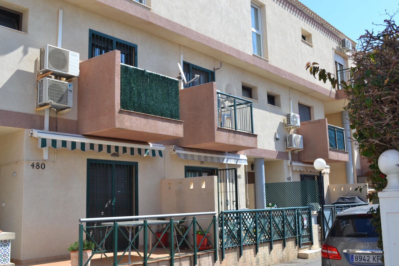 Adosado de 3 habitaciones en La Zenia en venta con piscina garaje - 269.950 € (Ref: 10120142)
