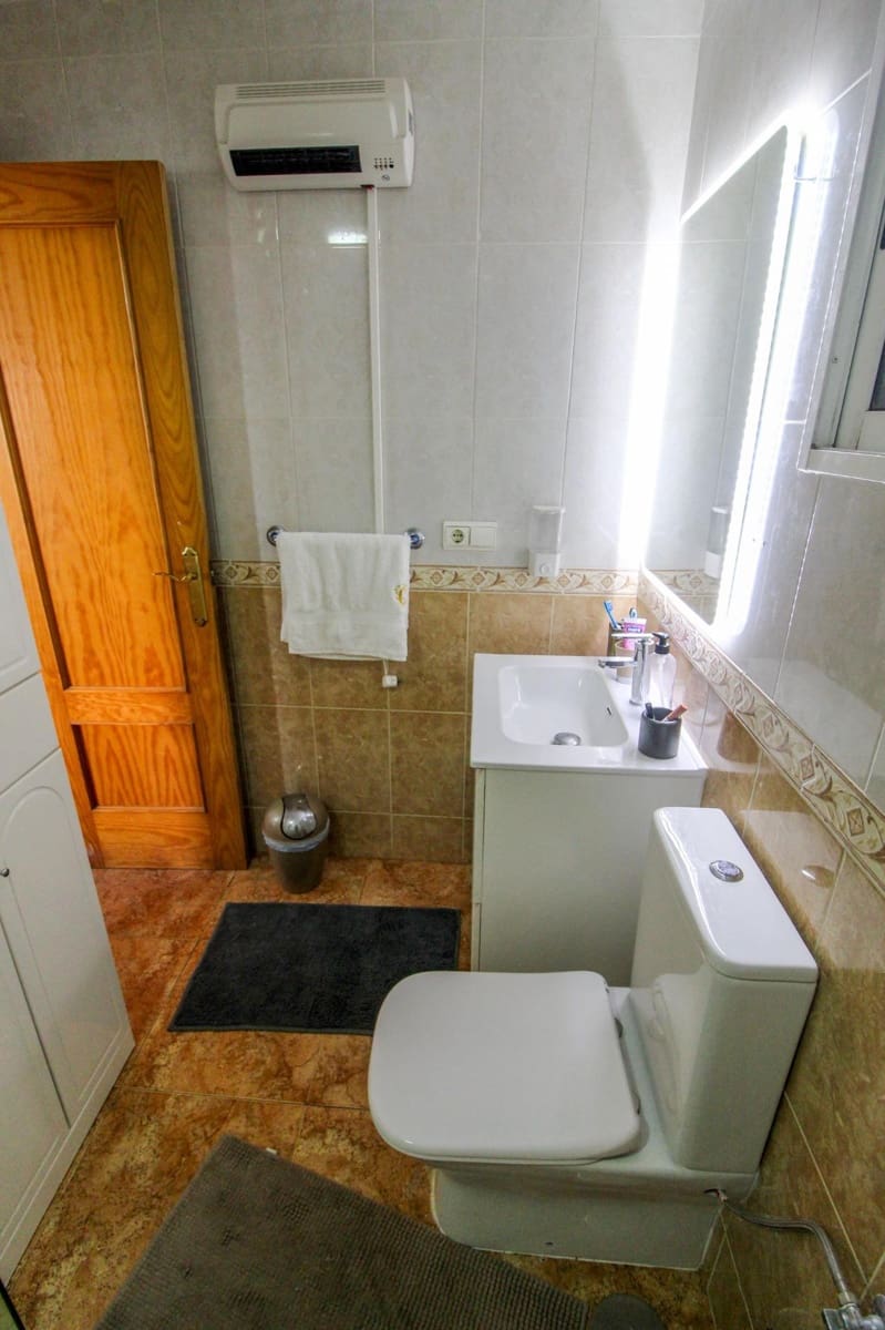 3 soveværelse Lejlighed til salg i Torrevieja med swimmingpool garage - € 249.000 (Ref: 10180828)