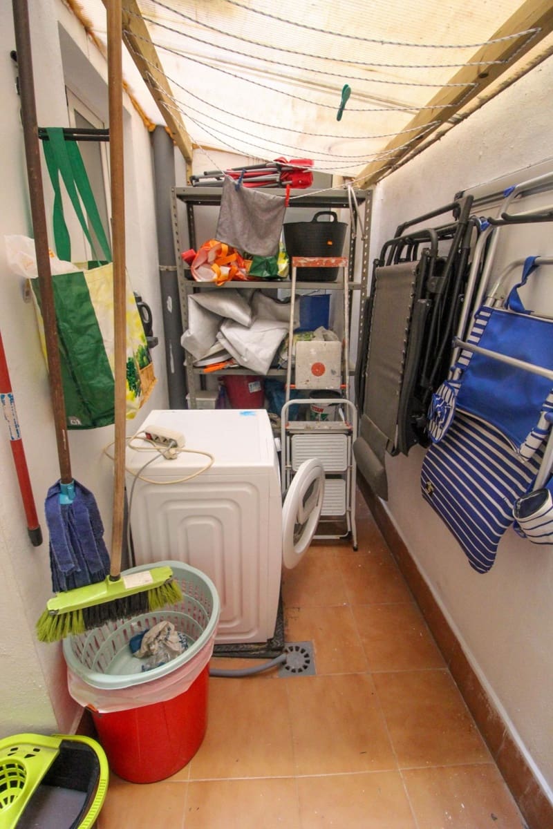 3 soveværelse Lejlighed til salg i Torrevieja med swimmingpool garage - € 249.000 (Ref: 10180828)