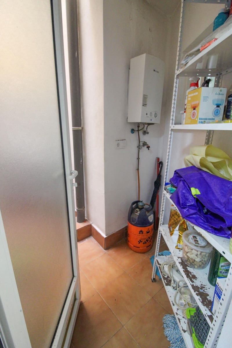 3 soveværelse Lejlighed til salg i Torrevieja med swimmingpool garage - € 249.000 (Ref: 10180828)