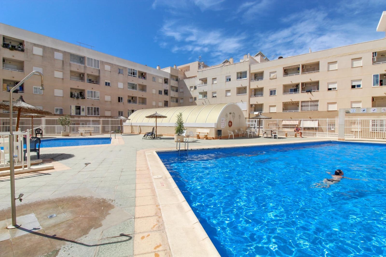 3 soveværelse Lejlighed til salg i Torrevieja med swimmingpool garage - € 249.000 (Ref: 10180828)
