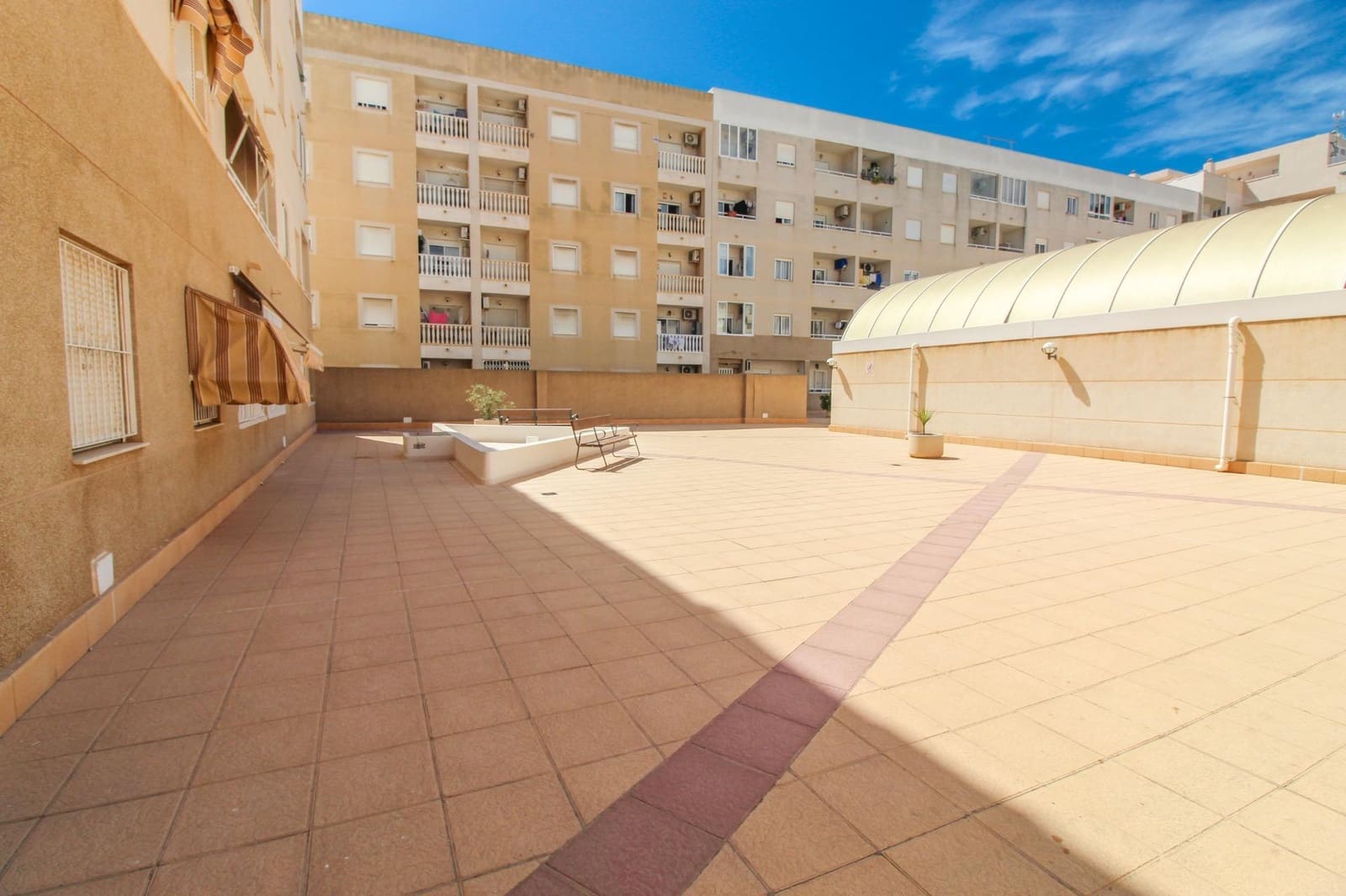 3 soveværelse Lejlighed til salg i Torrevieja med swimmingpool garage - € 249.000 (Ref: 10180828)