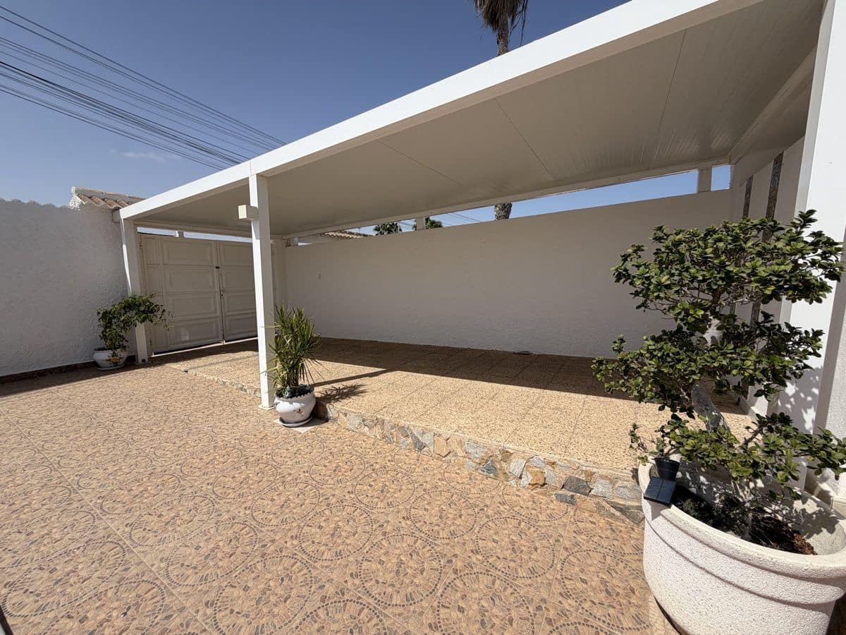 3 chambre Bungalow à vendre à Pontecesures avec piscine garage - 399 900 € (Ref: 10180834)