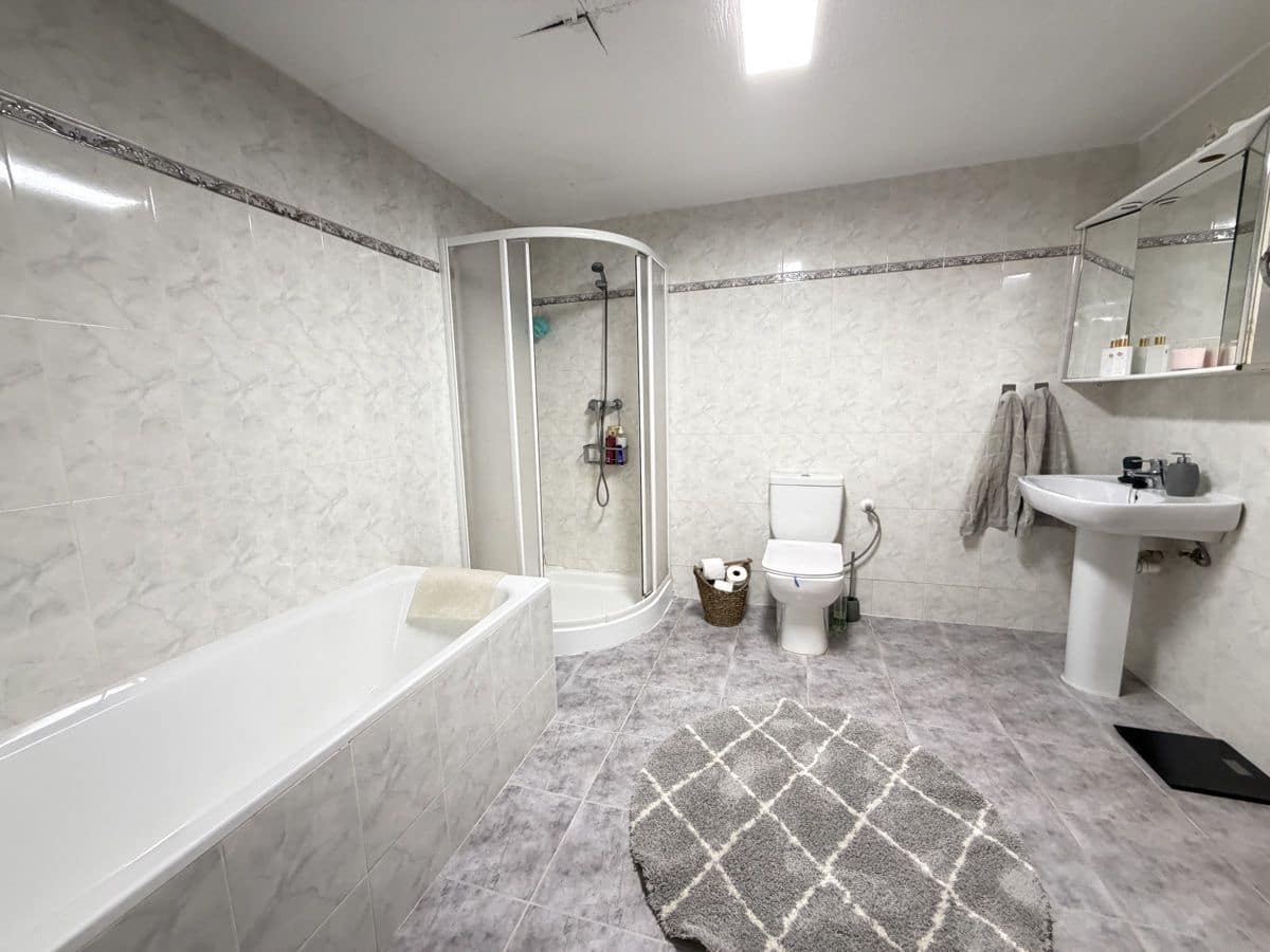3 chambre Bungalow à vendre à Pontecesures avec piscine garage - 399 900 € (Ref: 10180834)