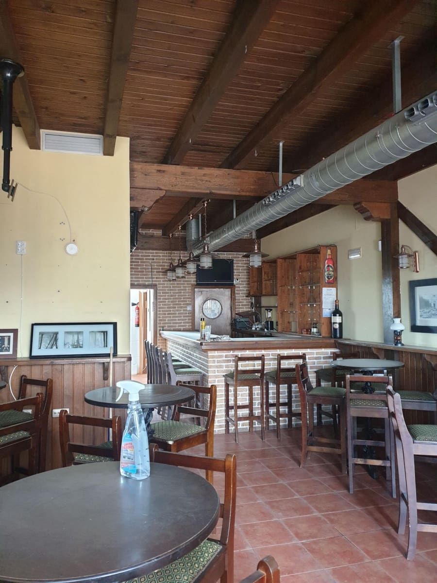 Business for sale in Playa Flamenca - € 129,950 (Ref: 8055196)