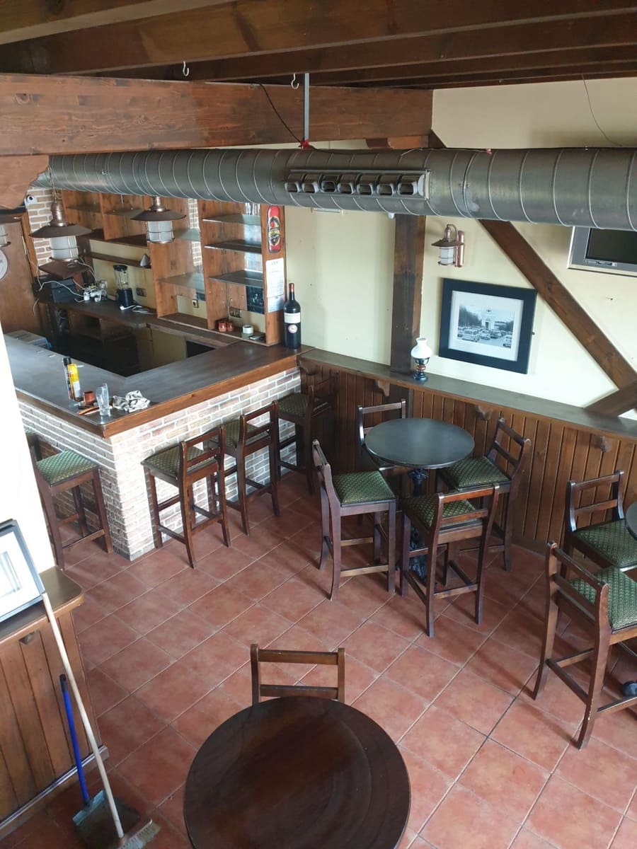 Business for sale in Playa Flamenca - € 129,950 (Ref: 8055196)