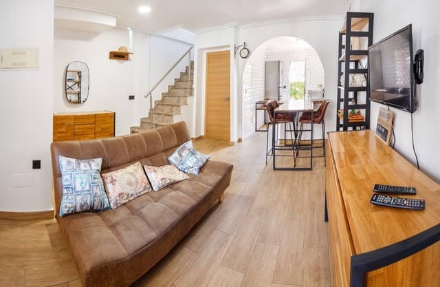 2 sovrum Radhus att hyra i Playa Flamenca, Orihuela med pool - 1 100 € (Ref: 8620021)