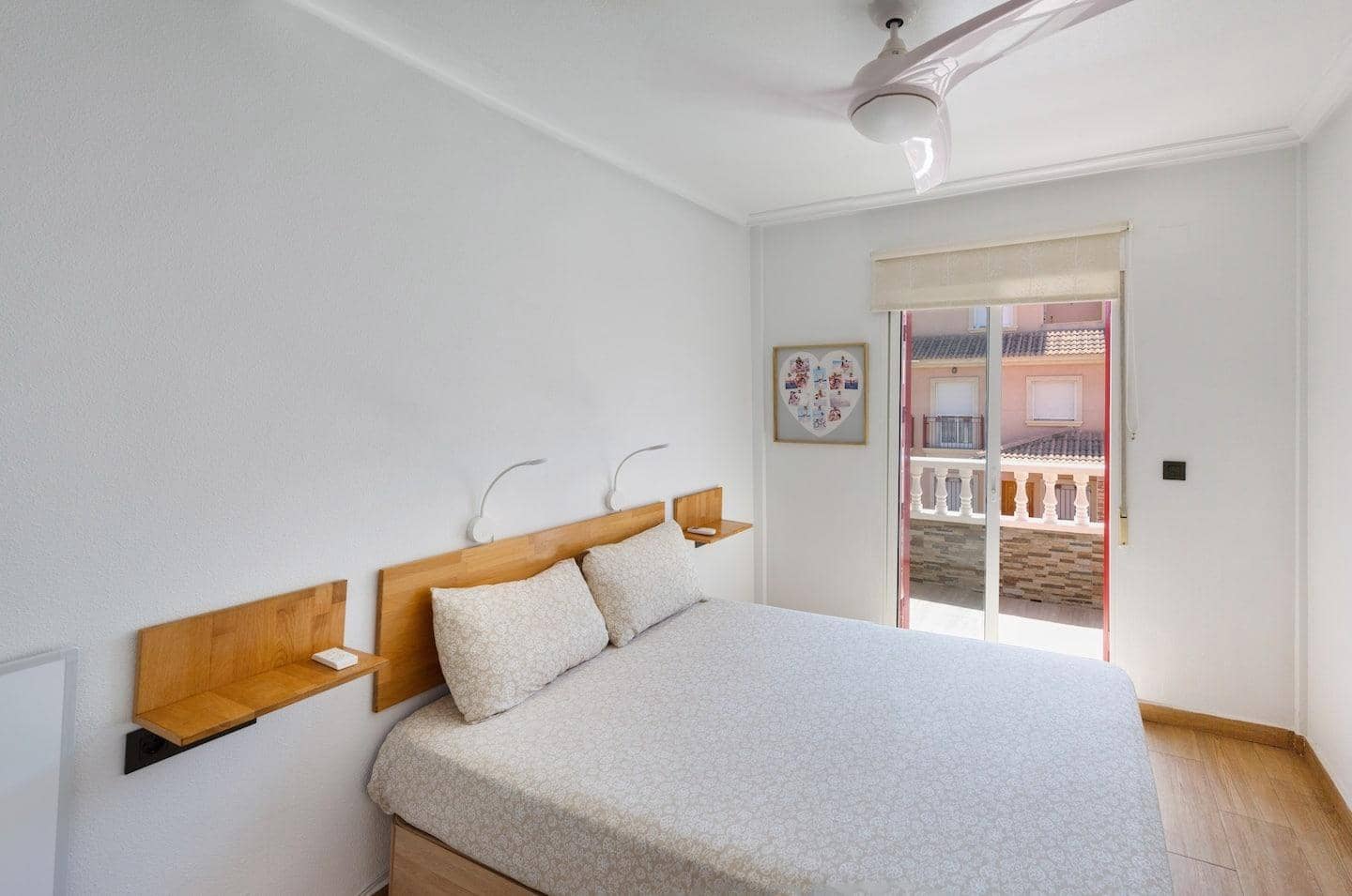 2 soveværelse Rækkehus til leje i Playa Flamenca med swimmingpool - € 1.100 (Ref: 8620021)
